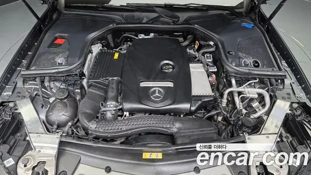 Mercedes-Benz E-Class 2018 — Фото 6/20