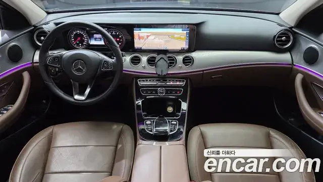Mercedes-Benz E-Class 2018 — Фото 7/20