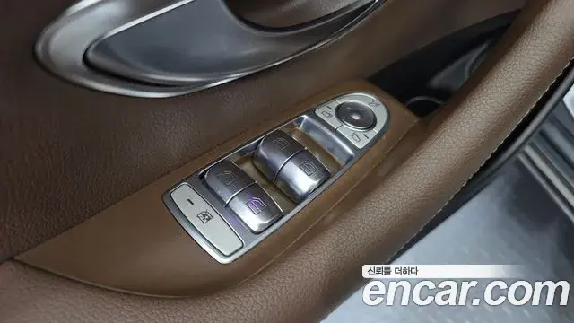 Mercedes-Benz E-Class 2018 — Фото 14/20