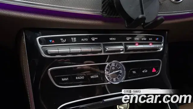 Mercedes-Benz E-Class 2018 — Фото 20/20