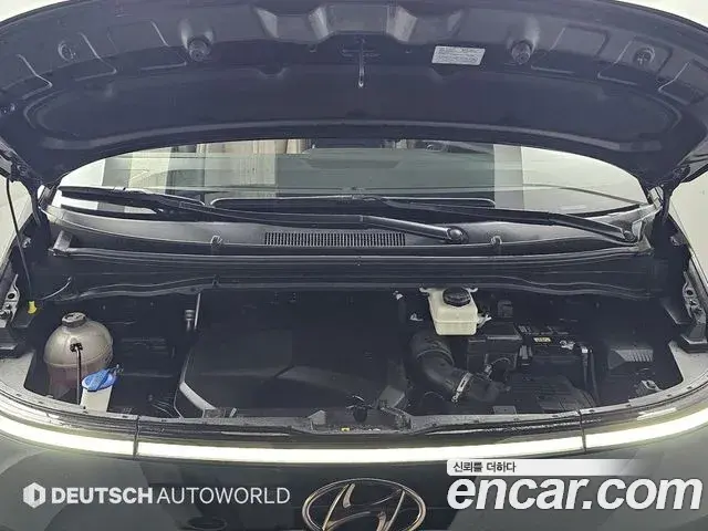 Hyundai Staria 2023 — Фото 5/20