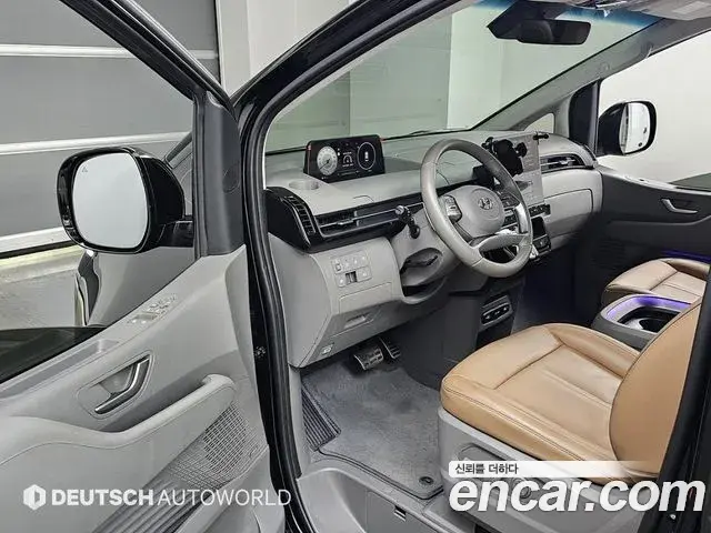 Hyundai Staria 2023 — Фото 11/20