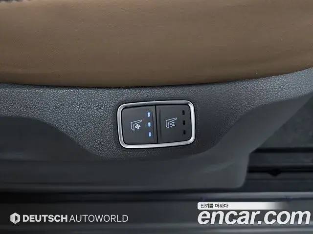 Hyundai Staria 2023 — Фото 16/20