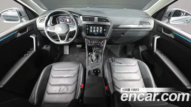 Volkswagen Tiguan 2023 — ფოტო 4/20