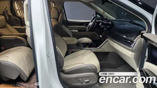 Kia Carnival 2022 — Фото 11/20