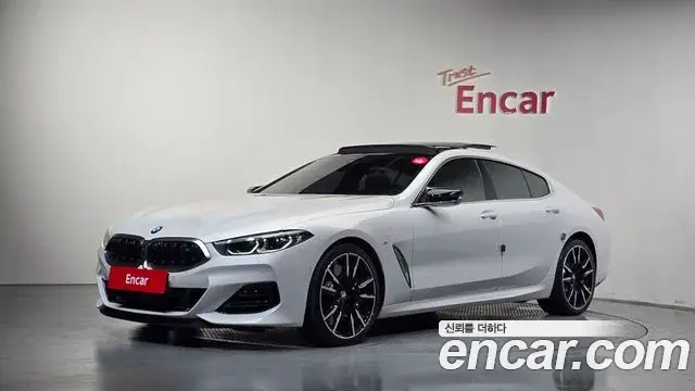 BMW 8 Series 2023 — Фото 1/20