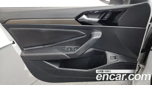 Volkswagen Jetta 2021 — Şəkil 9/35