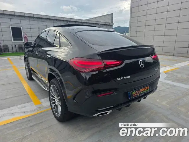 Mercedes-Benz GLE-Class 2026 — Фото 1/20