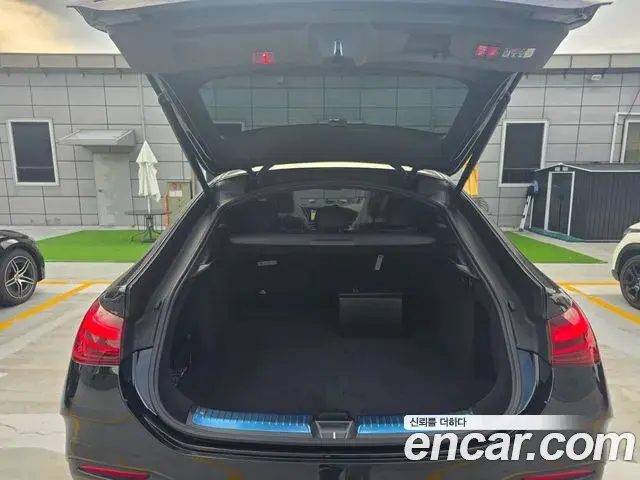 Mercedes-Benz GLE-Class 2026 — Фото 17/20