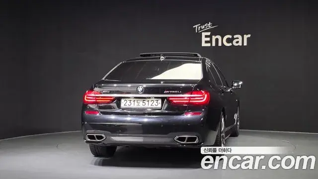 BMW 7 Series 2018 — Фото 4/20