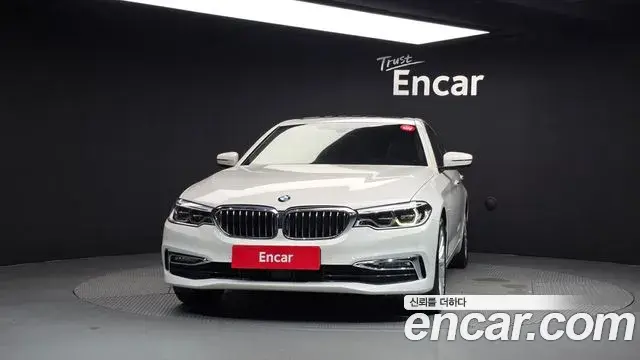 BMW 5 Series 2018 — Фото 2/20