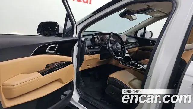 Kia Carnival 2021 — Фото 10/20