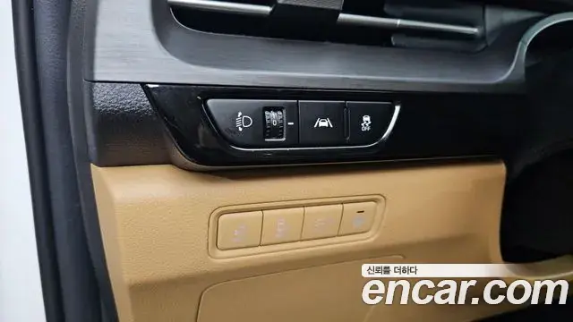 Kia Carnival 2021 — Фото 14/20