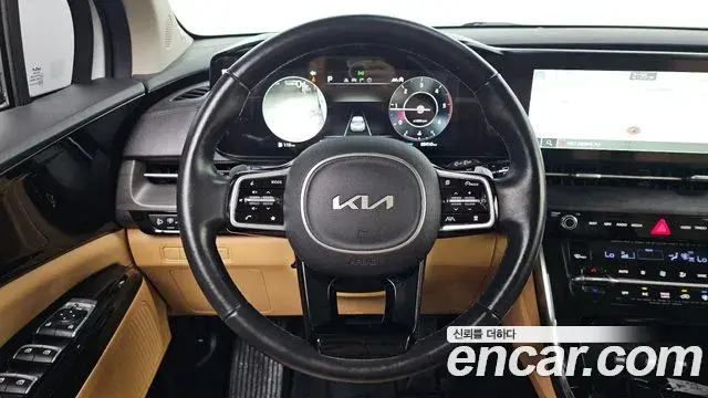 Kia Carnival 2021 — Фото 16/20