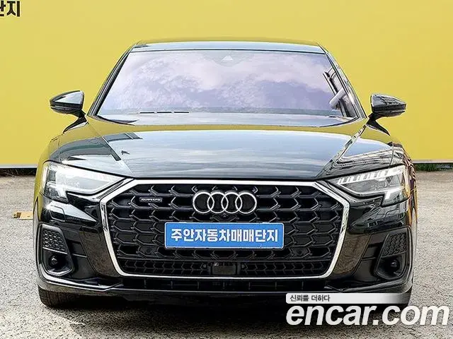 Audi A8 2023 — Фото 3/20