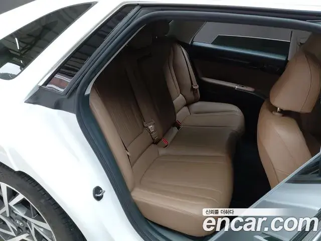 Hyundai Grandeur 2023 — Фото 11/20
