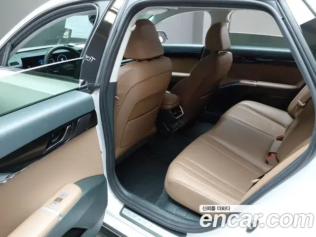 Hyundai Grandeur 2023 — Фото 12/20