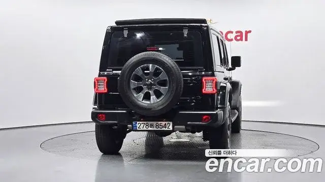 Jeep Wrangler 2022 — Фото 3/20