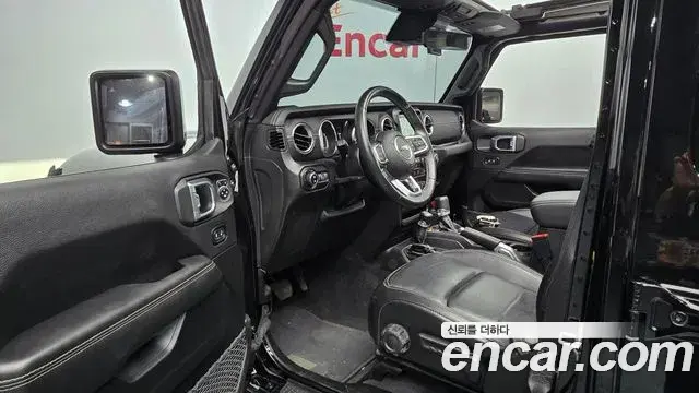Jeep Wrangler 2022 — Фото 9/20