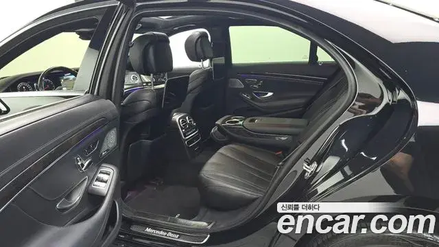 Mercedes-Benz S-Class 2018 — Фото 19/20