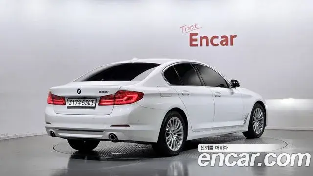 BMW 5 Series 2019 — Фото 1/20