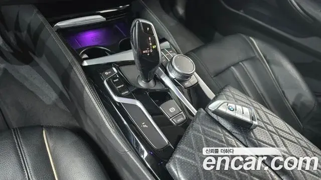 BMW 5 Series 2019 — Фото 9/20
