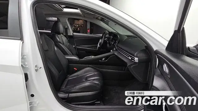 Hyundai Avante 2020 — Фото 12/20