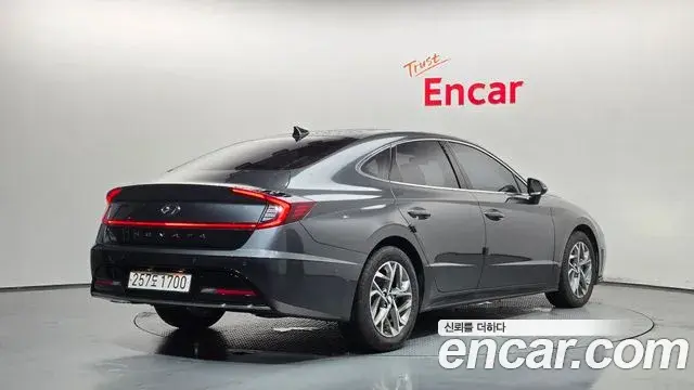 Hyundai Sonata 2022 — Фото 2/20