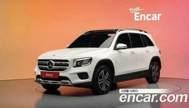 Mercedes-Benz GLB-Class 2021 — Фото 1/20