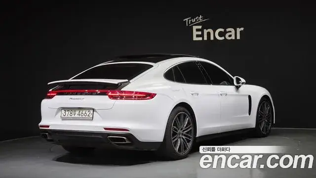 Porsche Panamera 2020 — Фото 2/20