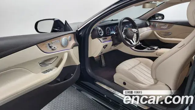Mercedes-Benz E-Class 2019 — Фото 10/20