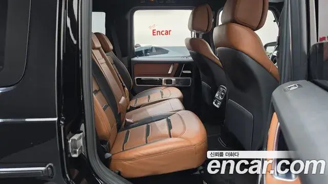 Mercedes-Benz G-Class 2019 — Photo 35/38
