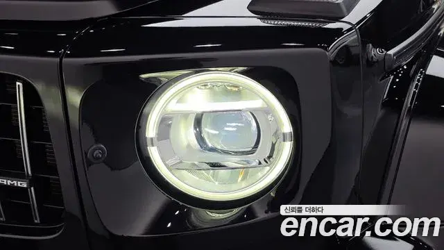 Mercedes-Benz G-Class 2019 — Photo 21/38