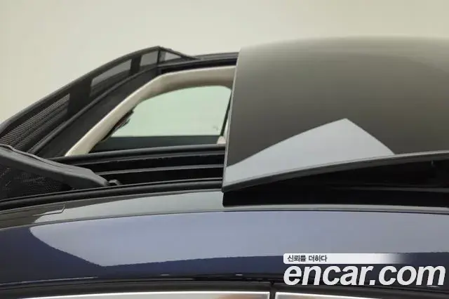Mercedes-Benz S-Class 2025 — Фото 12/18