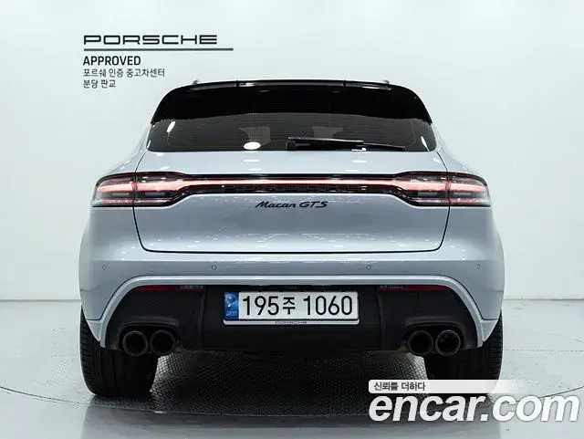 Porsche Macan 2023 — Фото 4/20