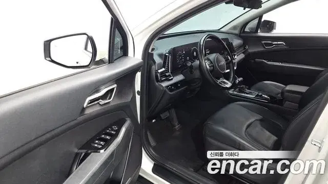 Kia Sportage 2021 — Фото 10/20