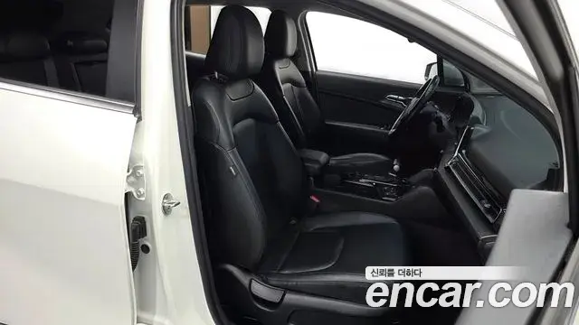 Kia Sportage 2021 — Şəkil 8/31