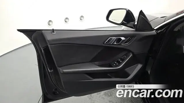 BMW 2 Series Gran Coupe 2021 — Photo 22/36