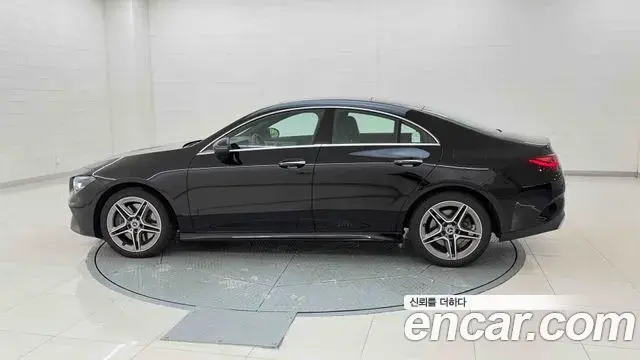 Mercedes-Benz CLA-Class 2025 — Фото 2/20