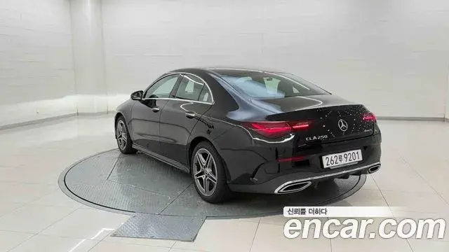 Mercedes-Benz CLA-Class 2025 — Фото 3/20