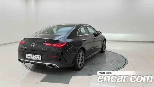 Mercedes-Benz CLA-Class 2025 — Фото 5/20