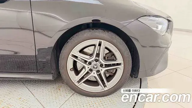 Mercedes-Benz CLA-Class 2025 — Фото 9/20