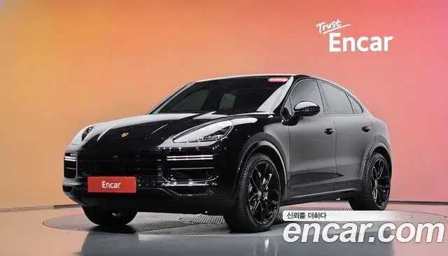 Porsche Cayenne 2020 — Фото 1/20