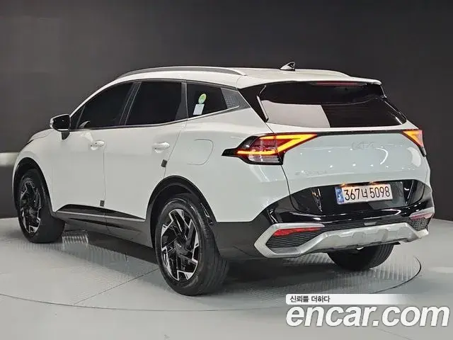 Kia Sportage 2022 — Фото 2/20