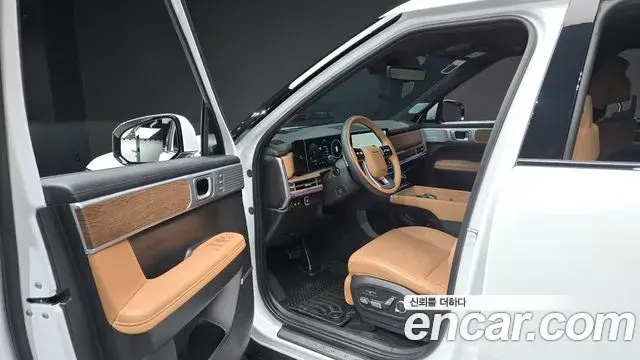 Hyundai Santa Fe 2025 — Фото 8/20