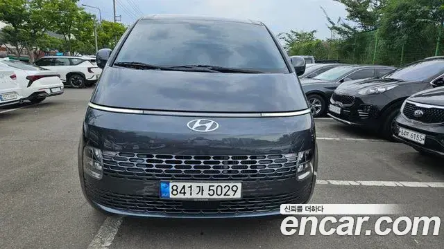 Hyundai Staria 2022 — Фото 9/20