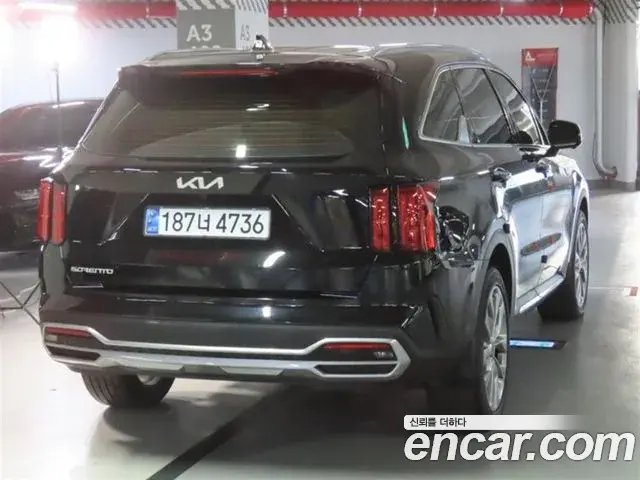 Kia Sorento 2022 — Фото 2/20