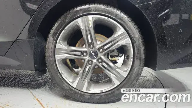 Kia K5 2023 — Photo 30/37