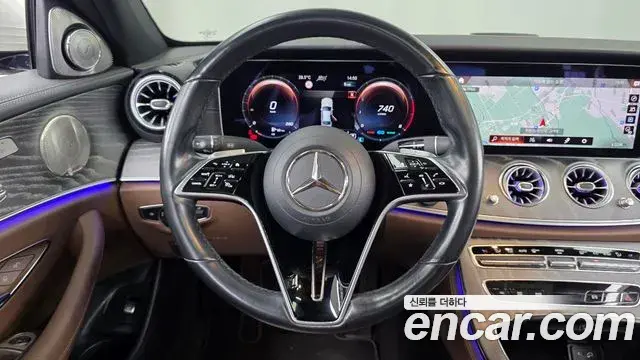 Mercedes-Benz E-Class 2022 — Фото 13/20