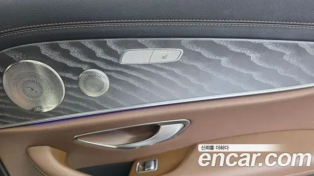 Mercedes-Benz E-Class 2022 — Фото 18/20